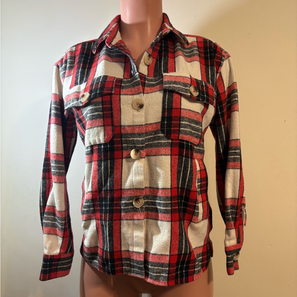 Kendall + Kylie Shacket Jacket Women’s Small Red White Black Plaid Shirt Shacket